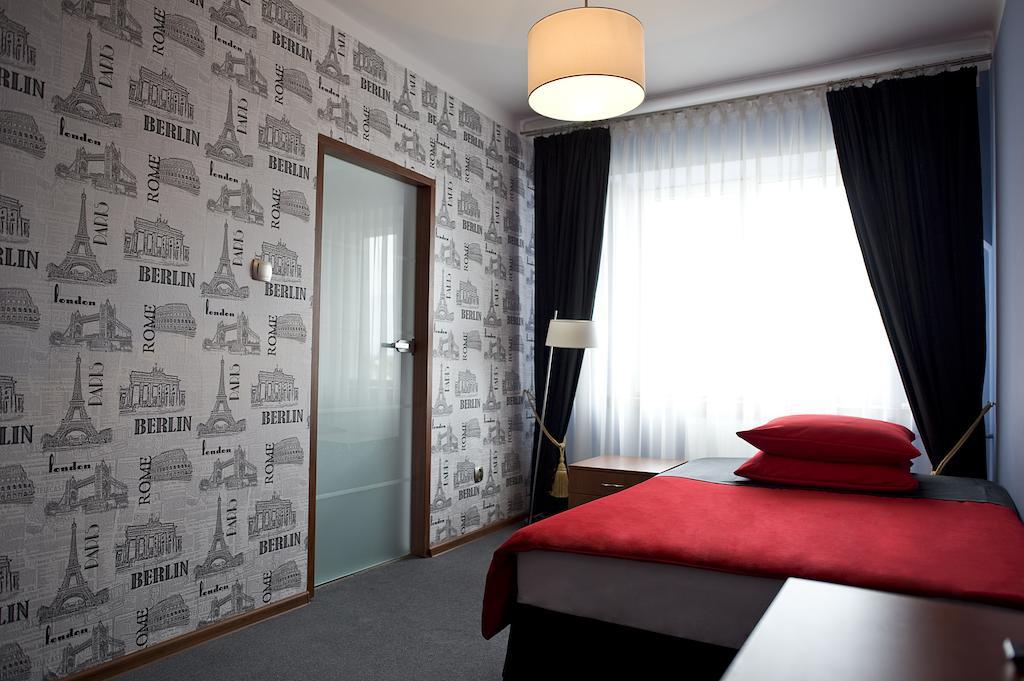 Hotel Korona Łuków Habitación foto